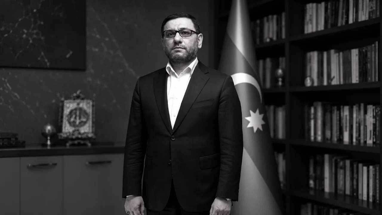 Hacı Şahin Hesenli Ehlibeyt'in Işığında Bir Alim Yol